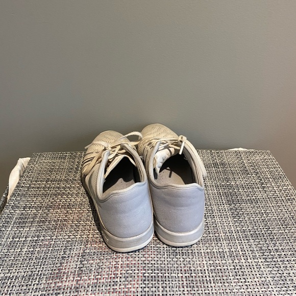 Nike sneakers - Picture 2 of 2